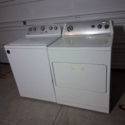 Whirlpool Set Washer And Gas Dryer Excellent Working Condition
