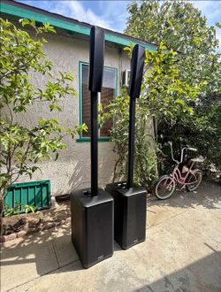 QSC KC12 PAIR — Professional Powered PA Speakers — Excellent Condition.