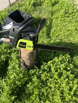 POULAN 16” CHAINSAW PL3314 LIKE NEW AND WORKING GOOD READY FOR WORK 