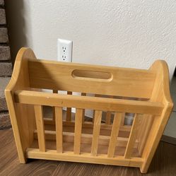 Solid Oak Magazine Rack/Holder/Caddy