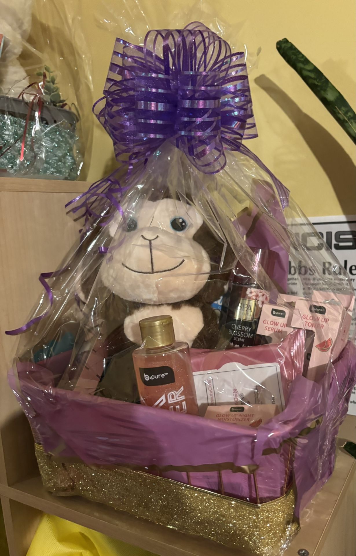 Monkey Spa With Jewelry Set