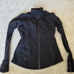 Lululemon Women’s Jacket Size 8 