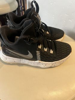 LeBron Boys Tennis Shoe