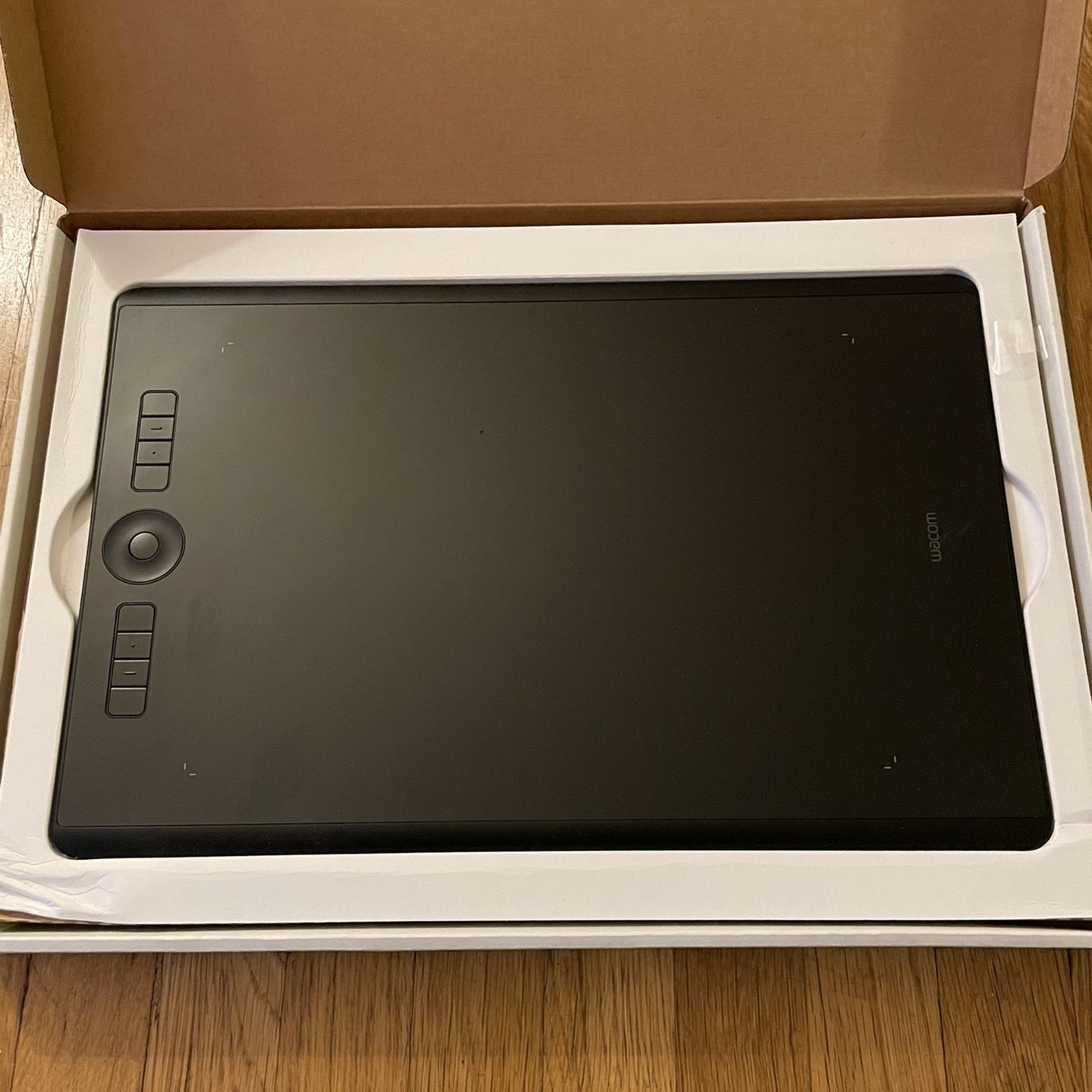 Wacom Intuos Pro Large Creative Pen Tablet Black PTH860 w/ stylus + accessories