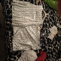 Women's Clothes 