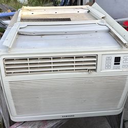 Samsung wall/window 12000 BTU air conditioner