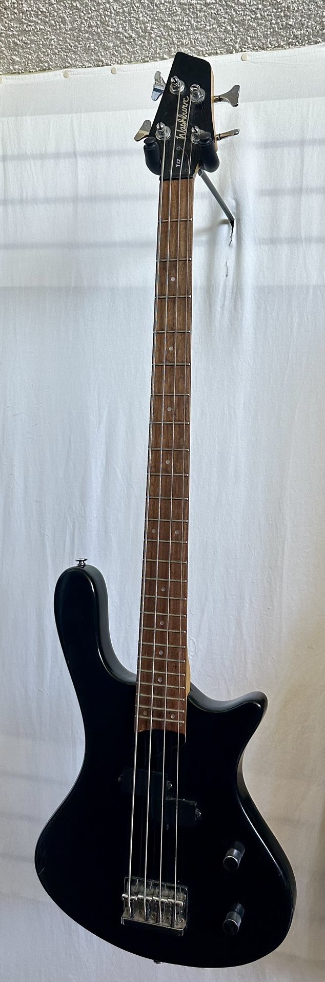 Washburn T12 Electric Bass Guitar Taurus Model Squier P Bass Fender