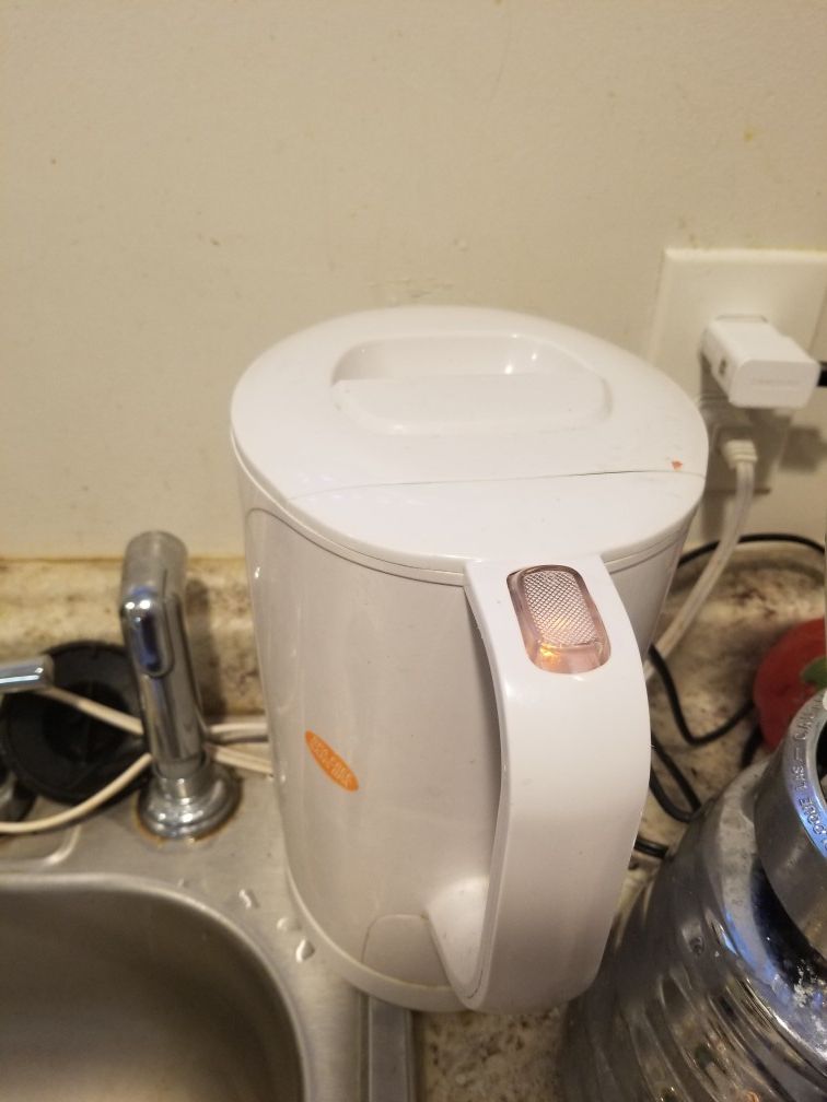 plastic electric kettle