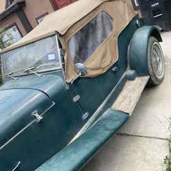 Needs A Home 1965 Mercedes Bentz Runs But Needs Work  asking $20 Thousand 