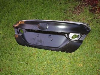 2018,2019,2020 Toyota Camry Trunk Lid New 