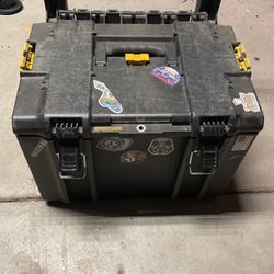 Used Dealt Tool Box Cart