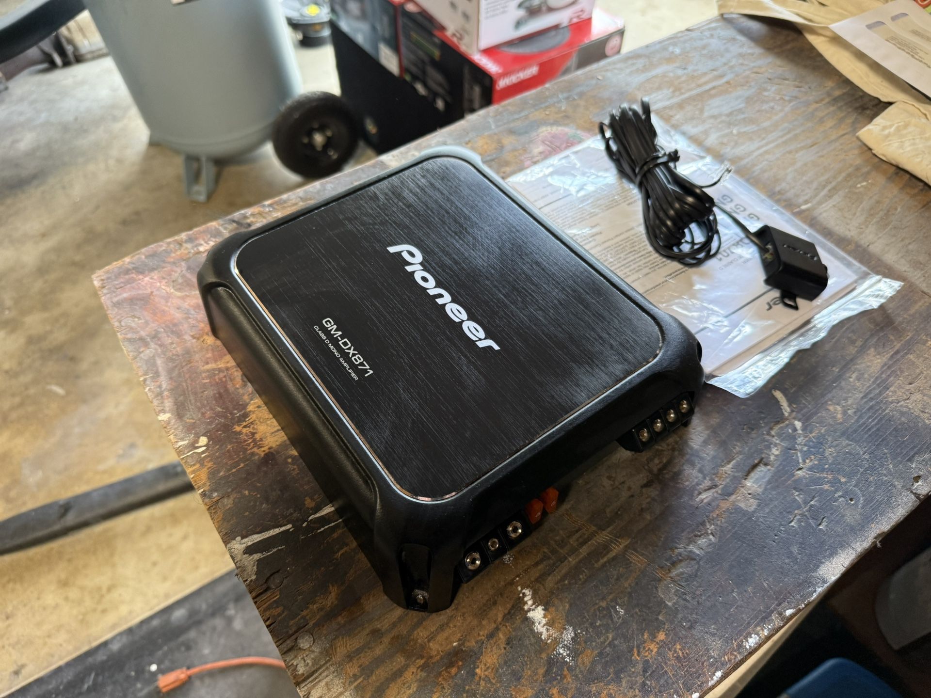 Pioneer DX871 mono amplifier 800w rms