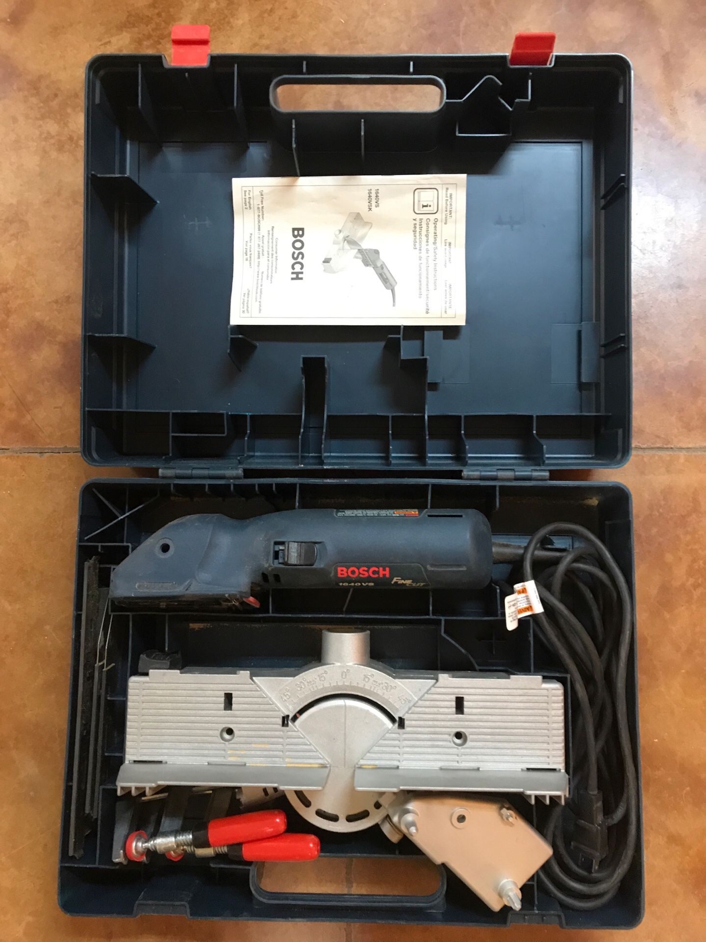 Bosch Fine cut FS2000 saw power tool complete set