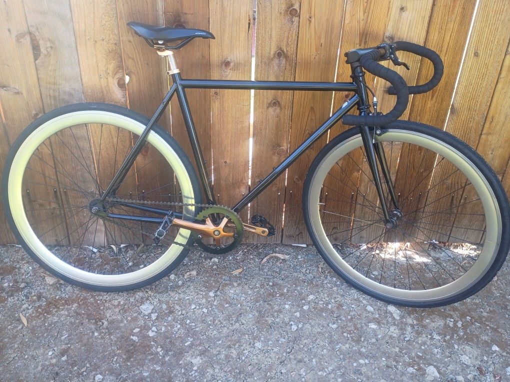 Pure Fixie Road Bike
