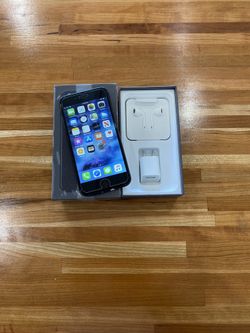 Apple IPhone 8 64GB - Unlocked - Fully Functional Tested / Space Gray