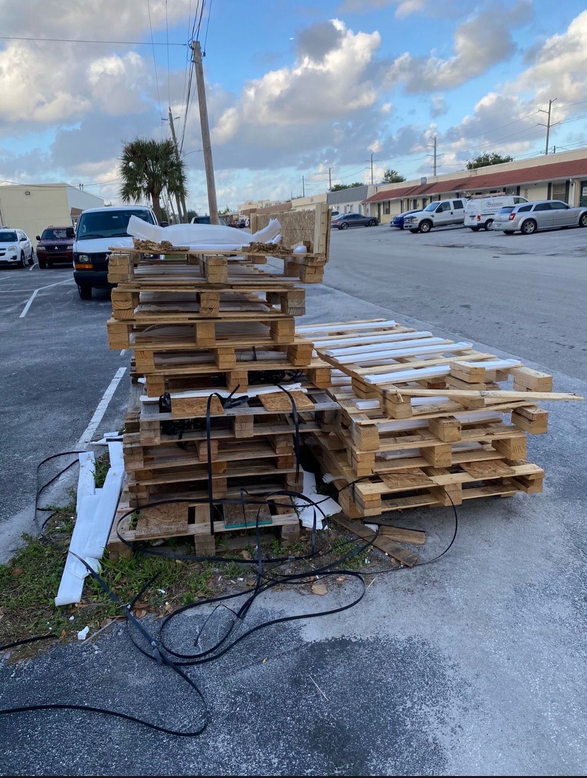 FREE WOOD / PALLETS - FIRST COME FIRST SERVE