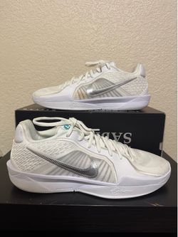 Nike Sabrina 2 White Metallic Silver White FQ2174-101 Women's Size 12 Men's 10.5