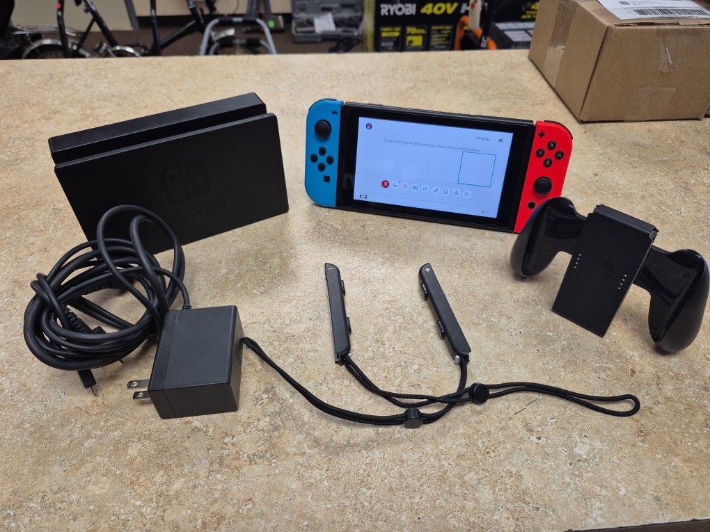 Nintendo Switch 32gb Console Red Blue Joycons 
