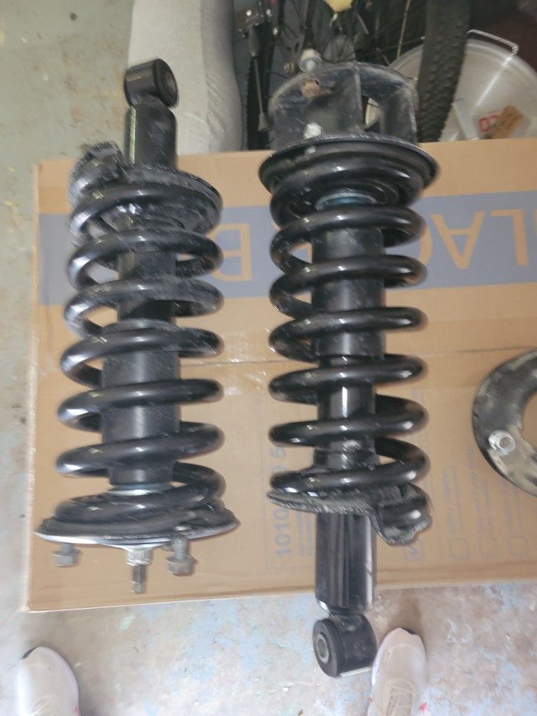 2004-2020 Nissan Titan Armada Struts 3"lift