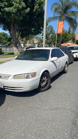 1999 Toyota Camry
