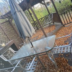 Outside Patio Set (4 Chairs, Table, Umbrella) 