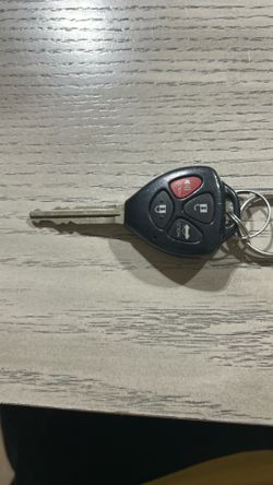 2010 Toyota Corolla Used Key Fob Misc