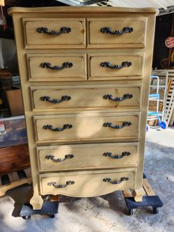 Dresser 6 drawer 58 x 36 x 17
