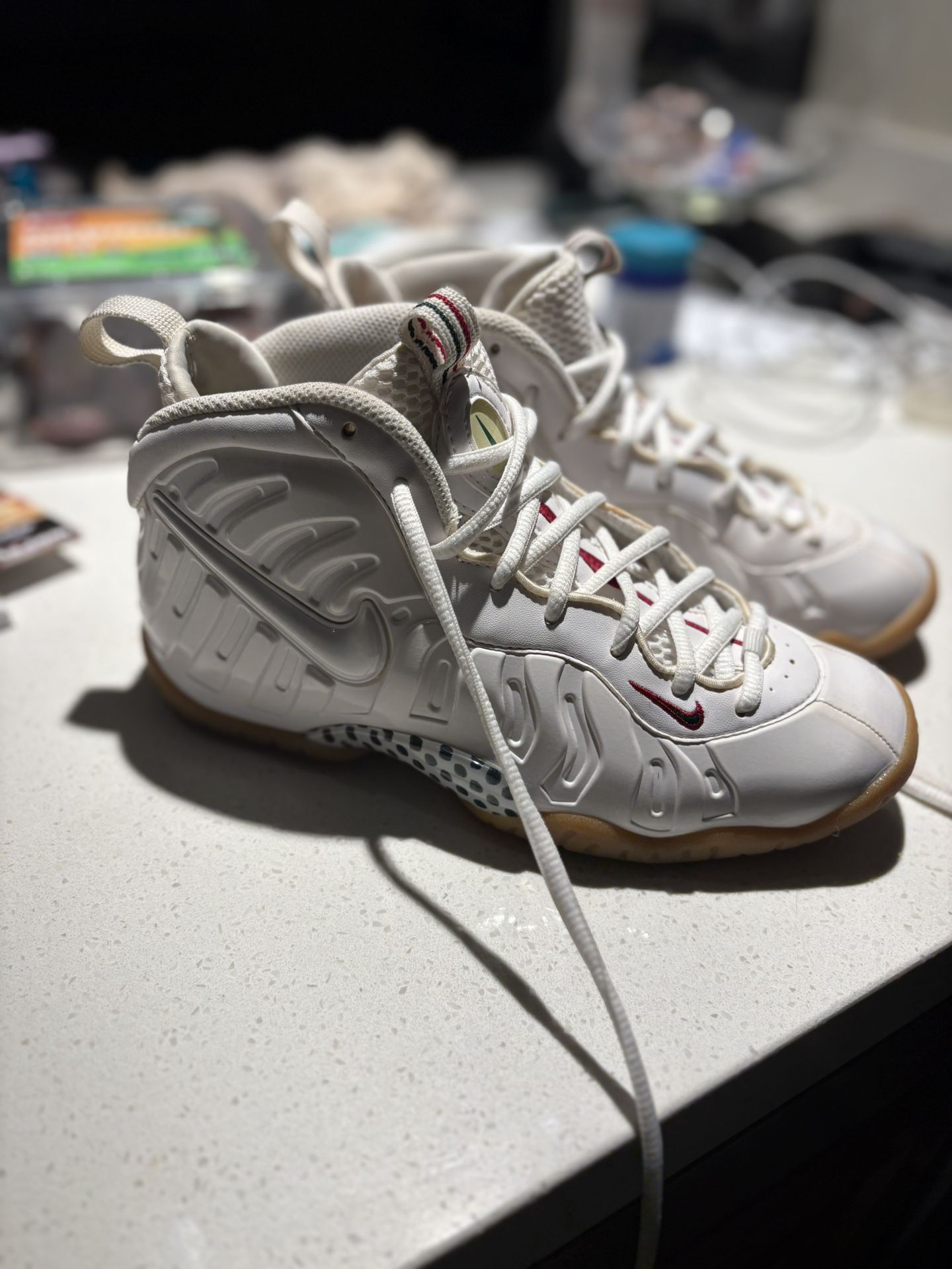 white gucci foamposite pro nike