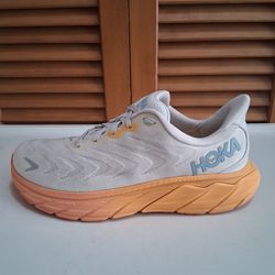 Hoka Arahi 6 Nimbus Cloud Orange Women's Running Shoe * Size: 9.5D Wide