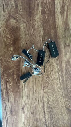 P Bass pickups