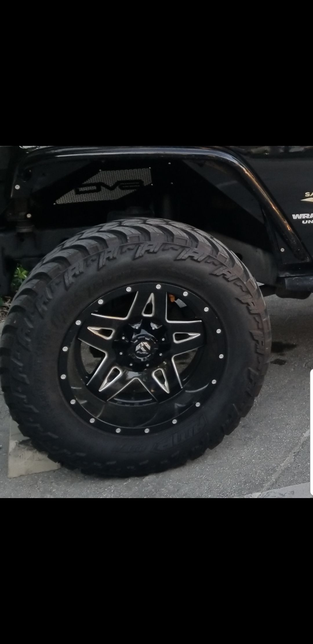 JK JKU jeep wrangler 20x12 Fuel Wheels Full Blown 37x13.50r20 Amp tires