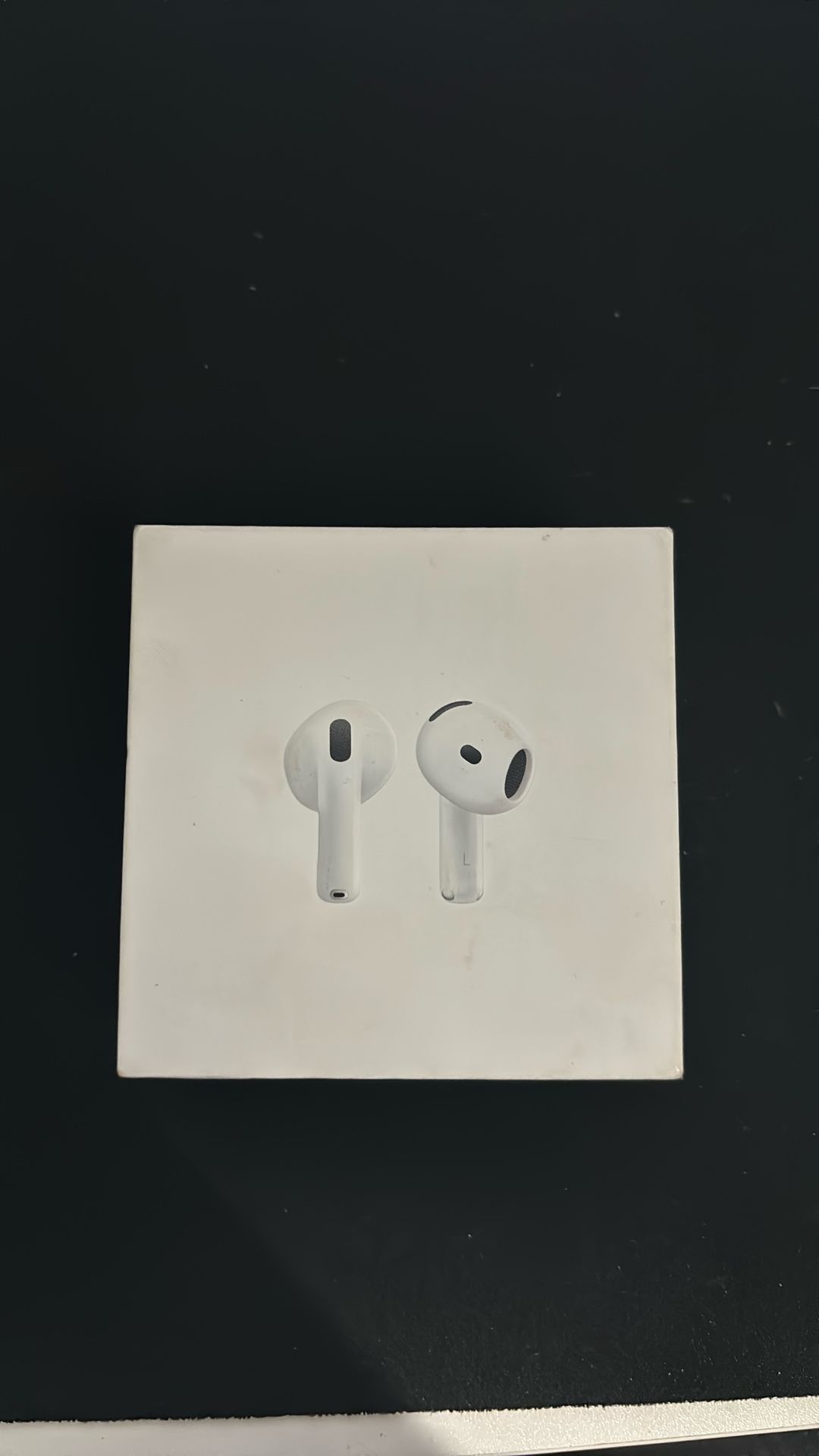 Apple AirPods 4 Wireless Earbuds, Bluetooth Headphones, Personalized Spatial Audio