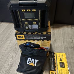 Cat Cube Lithium 4-in-1 Portable Jump Starter