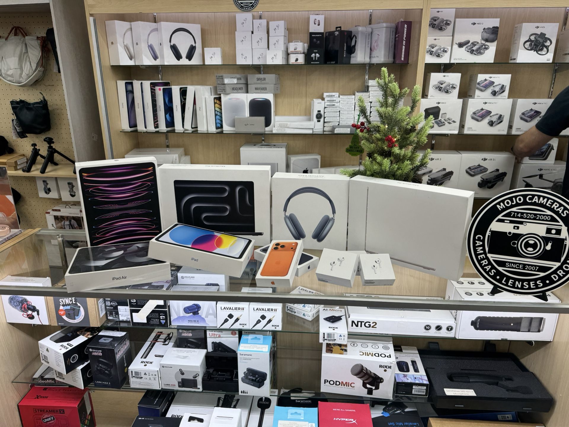 Apple MacBook Pro (EZ Payment Plan)