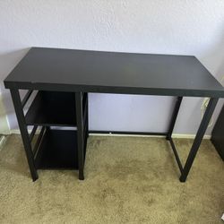 Black Desk