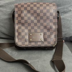Authentic Louis Vuitton Damier Crossbody Bag