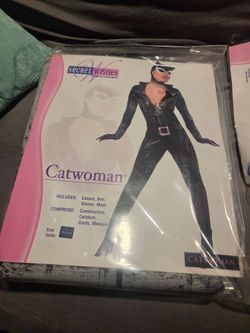 Women's Halloween catwoman custome