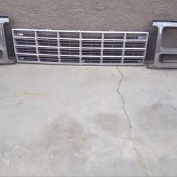 80 F100 Grill Part