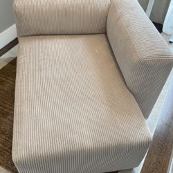 Sofa/Sectional/Chaise lounge
