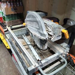 Chicago Electric Power Tools Heavy Duty Wet Tile Saw