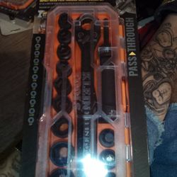 Kinect  Rachet And socket Set