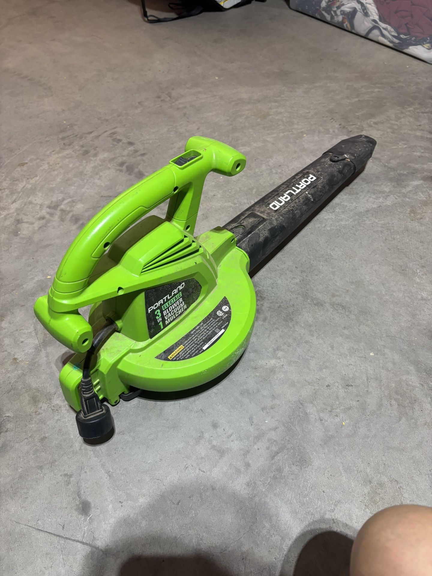 Electric Leaf Blower