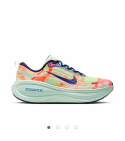Nike Vomero plus size 12