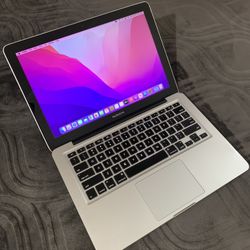 2012 13" Intel Core i5 MacBook Pro Laptop, 500GB HDD, 6GB RAM. macOS Monterey. It’s Old But Runs🏃‍♂️Great