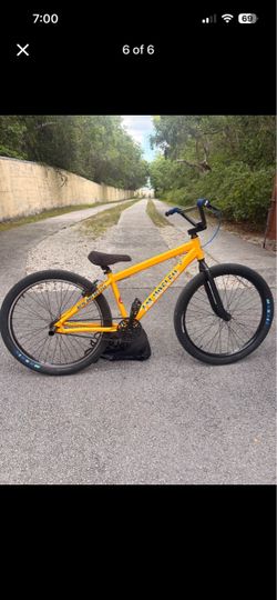 Blocks flyer, 2022 yellow, 26 inch