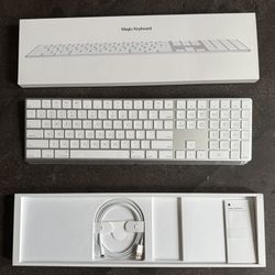 Apple Magic Keyboard With Numeric Keypad