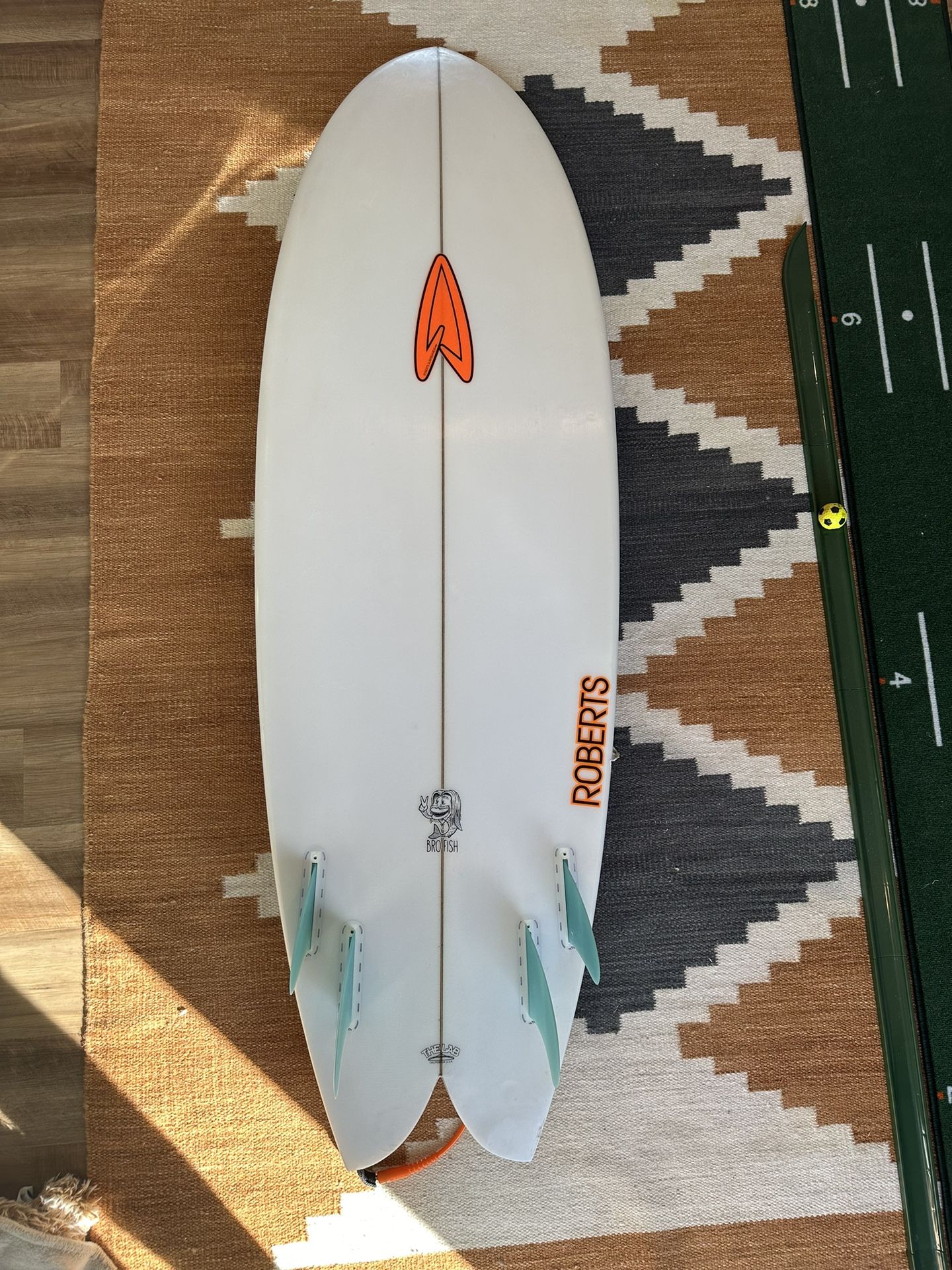 【難あり】ROBERTS SURFBOARDS 5'5 BRO FISH Robert's Bro Fish Surfboard for Sale in Los Angeles, CA - OfferUp