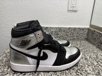 Air Jordan 1 Retro High OG “Silver Toe” Size 11 Women’s