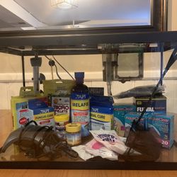 10 Gallon Fish Tank With A Ton Of Goodies!