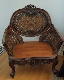 ESTATE SALE...Antique Solid Wood Accent Chair